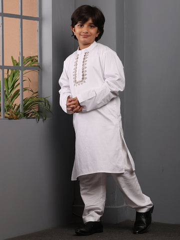 Embroidered Zip Closure White Solid Kurta Pajama Set For Kids Boys