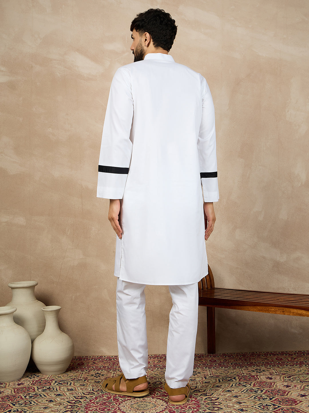 Nabia White Solid Mandarin Collar Cotton Kurta For Men