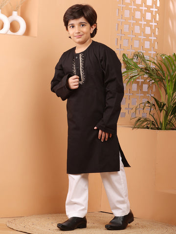 Nabia Black Solid Embroidery Detailing Kids Boy's Kurta Pajama Set